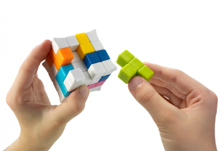 PLUG & PLAY PUZZLER/ MINI CUBE